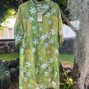 Green Floral Dress with White and Yellow Patterns